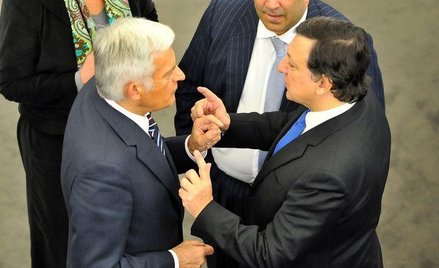 Od lewej Jerzy Buzek, przewodniczący Parlamentu Europejskiego i Jose Manuel Barroso, szef Komisji Eu