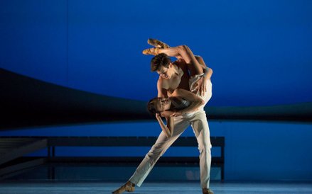 Yuka Ebihara i Kristóf Szabó w „Świteziance”.