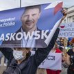 Sondaż: Trzaskowski minimalnie wygrywa w II turze