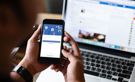 Fiskus zmienia niekorzystne interpretacje w sprawie reklam na Facebooku