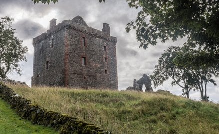 Balvaird Castle zagrał w serialu „Outlander: Blood of My Blood”