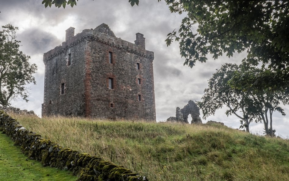 Balvaird Castle zagrał w serialu „Outlander: Blood of My Blood”