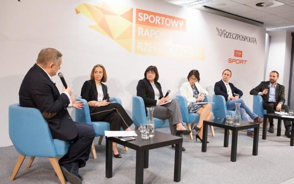 Jedną z zachęt do uprawiania sportu mogą być stypendia dla młodzieży – podkreślali uczestnicy debaty