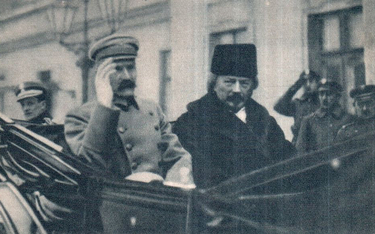 Piłsudski i Paderewski wyjeżdżą z Belwederu na otwarcie pierwszego Sejmu, 10 lutego 1919 r.