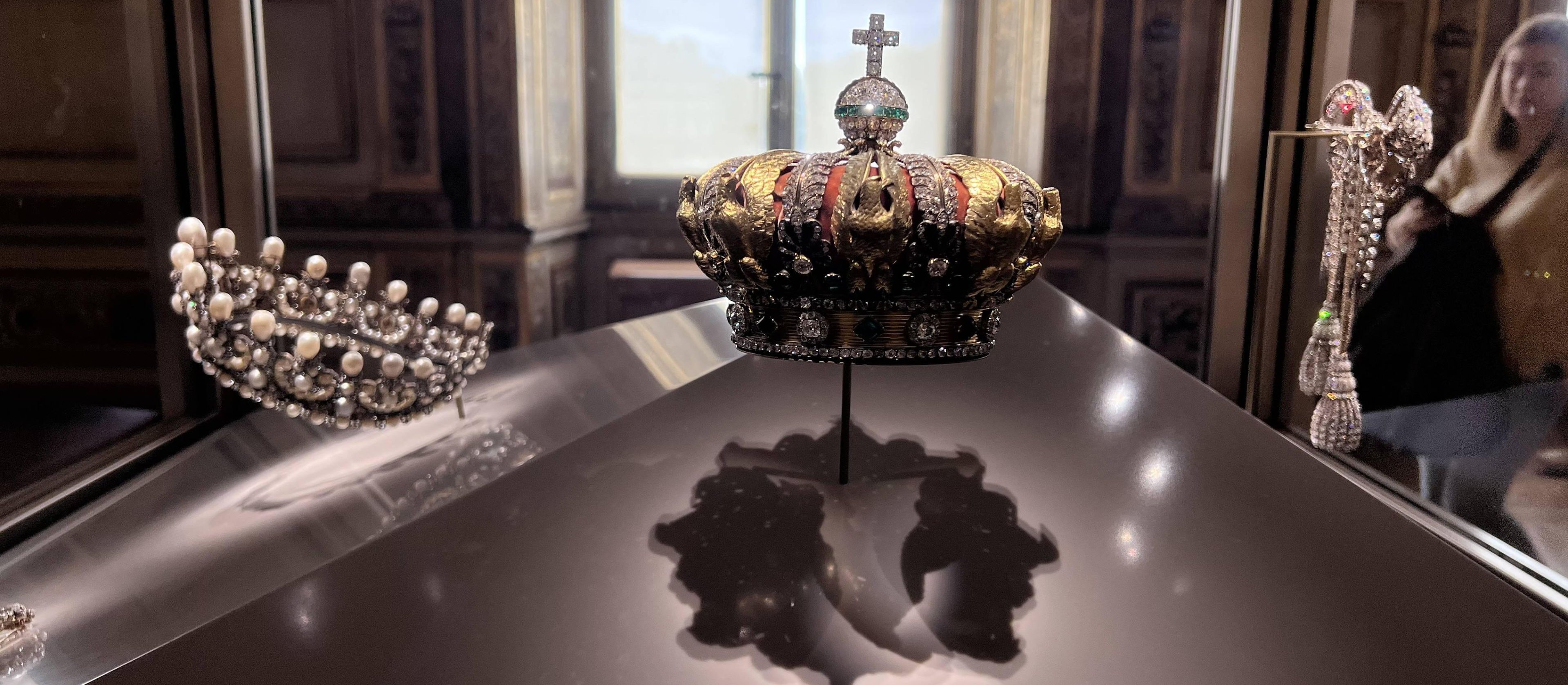 Luwr chroni klejnoty w Banku Francji. Nie wiadomo, kiedy wrócą do muzeum