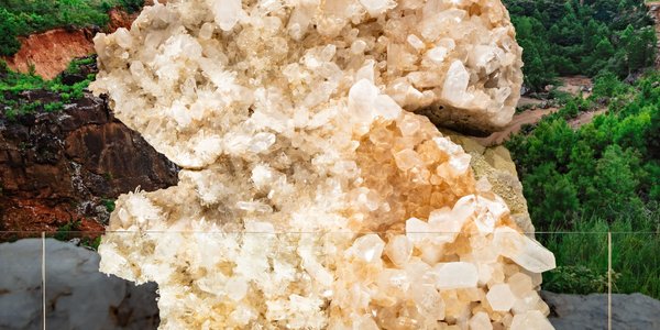 Odkryli skarb wart miliony dolarów. Drogocenny olbrzym był ukryty w warstwie ziemi