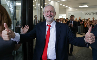"The Independent": Jeremy Corbyn był o 2227 głosów od zostania premierem