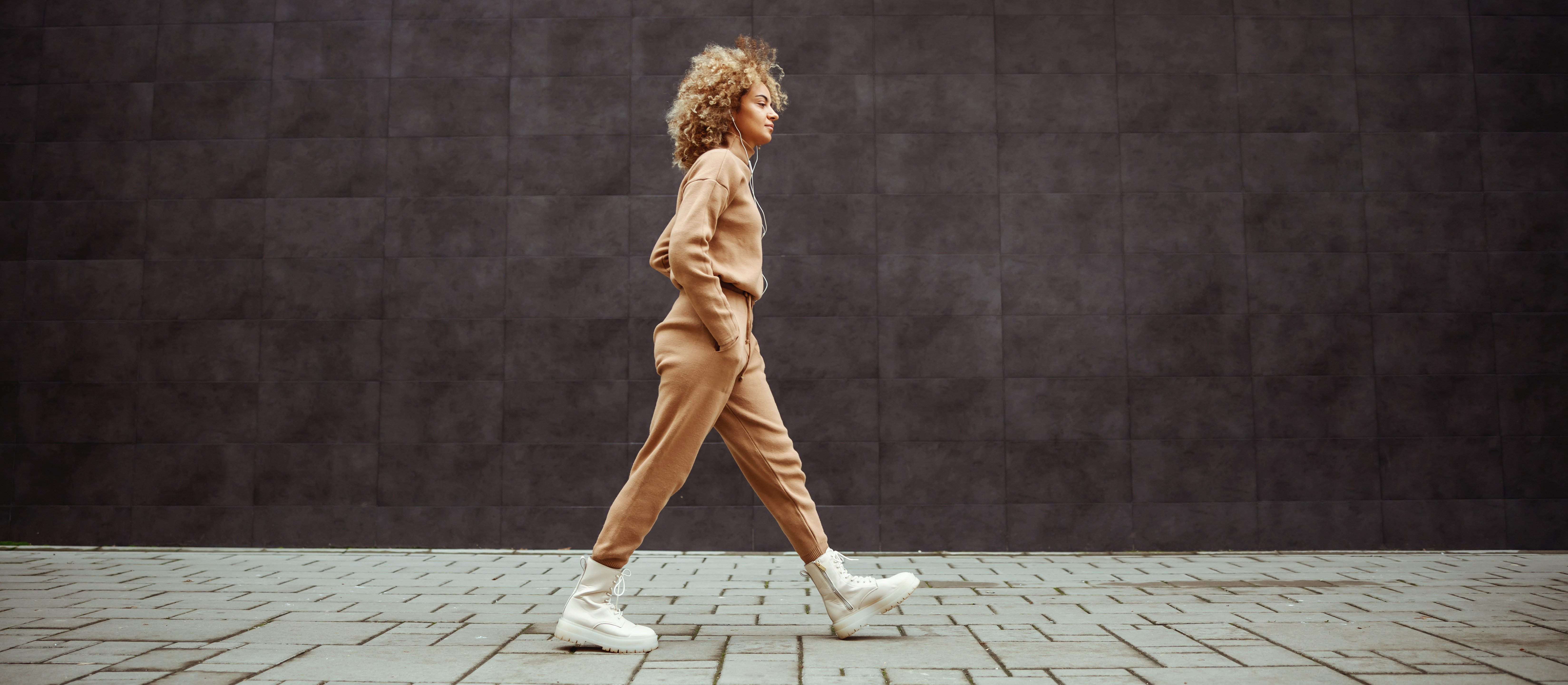 10 tysięcy kroków dziennie już nieaktualne? Naukowcy odkryli nową zależność dotyczącą spacerów