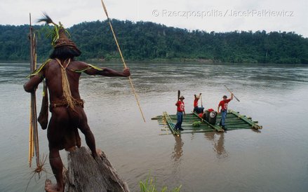 Pożegnanie z mieszkańcami osady nad Mamberamo River