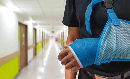 Przed podpisaniem umowy z towarzystwem warto sprawdzić, w jakich sytuacjach ubezpieczenie nie zadzia