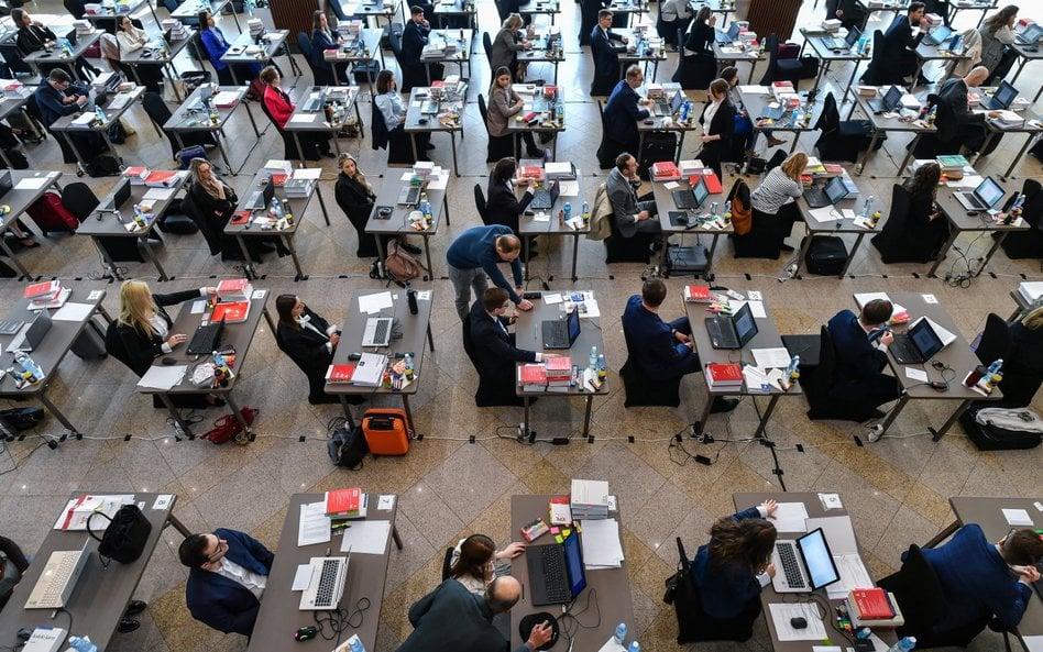 Zawodowy egzamin dla radców prawnych w ub.r. Lublinie