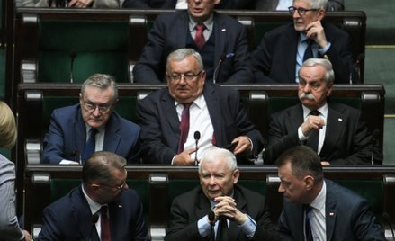 Posłowie PiS w sejmowych ławach