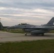 Samolot F-16 w Łasku