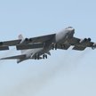 Amerykański bombowiec B-52 przy spornych wyspach