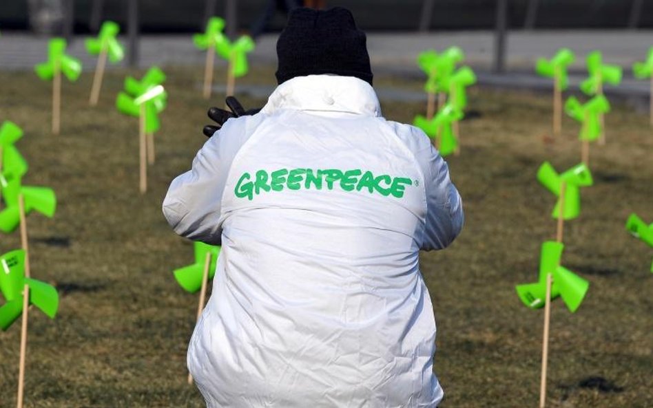 Dokument Thierry de Lestrade Dola i niedola Greenpeace'u