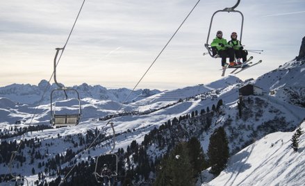 Na otwarcie sezonu narciarskiego w Dolnej Austrii przyjechało ponad 10 tysięcy narciarzy i snowboard
