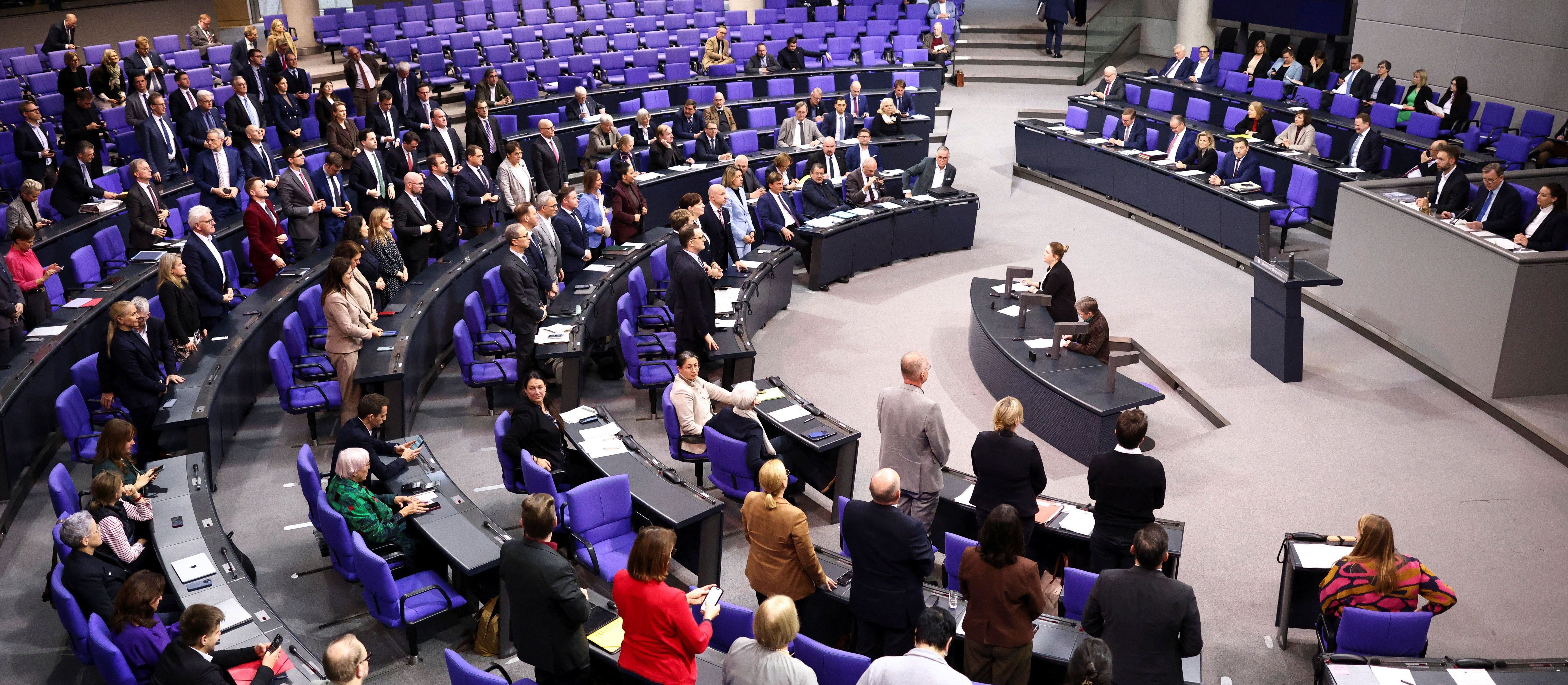 Niemcy: Parlament za powiększeniem armii. Wprowadza dobrowolną służbę wojskową