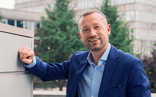 Jacek Fior, polski koordynator Camptoo.pl