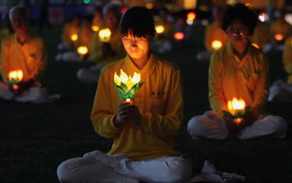 Falun Gong w Seulu. Prześladowani w Chinach wyznawcy protestują za granicą.