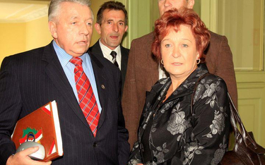 Wanda Łyżwińska i Andrzej Lepper przed kolejną rozprawą w sprawie "seksafery" w Samoobronie