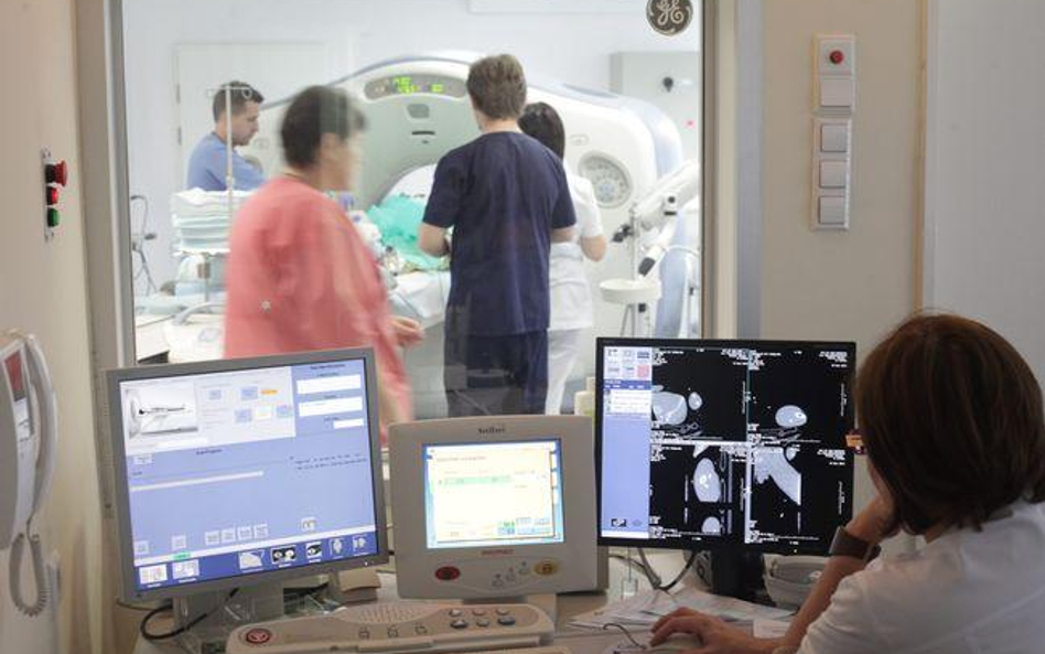Sprzedaż aparatury medycznej bez VAT
