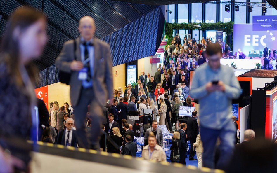 Dezinformacja – nowe ryzyko dla gospodarki i demokracji