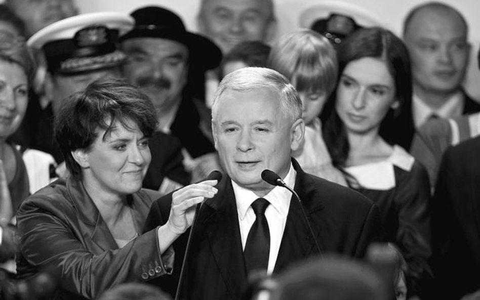 Prezes PiS uznał, że dalsze schlebianie wyborcom, którzy odrzucili wyciągniętą przezeń dłoń, nie ma 