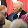 Prezes Prawa i Sprawiedliwości Jarosław Kaczyński podczas spotkania z mieszkańcami w Stalowej Woli