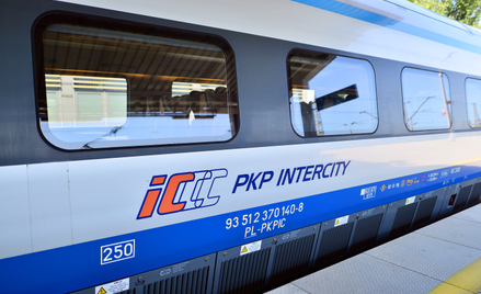 PKP Intercity poprawia rozkład jazdy, kupuje nowe pociągi