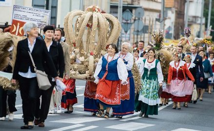 Dożynki wojewódzkie w Świeciu nad Wisłą przyciągnęły w tym roku tłumy gości. Ale było co oglądać.