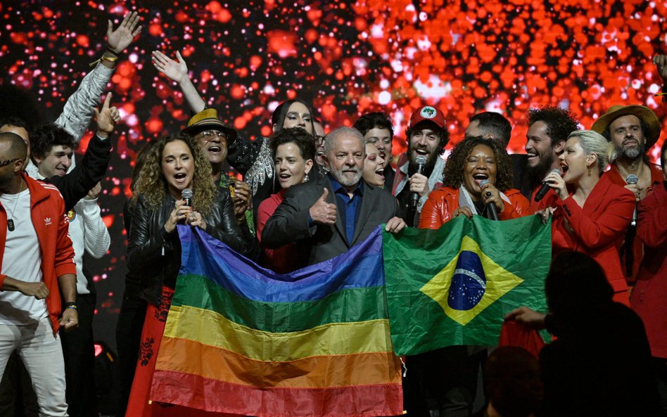 Luiz Inacio Lula da Silva na wiecu wyborczym w Sao Paulo 26 września