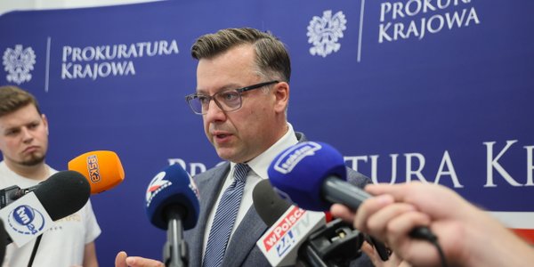 Śledztwo ws. zdrady dyplomatycznej w związku z katastrofą smoleńską umorzone w całości