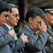 Od lewej: wiceprezydent Francisco Santos, prezydent Alvaro Uribe Velez. minister obrony Juan Manuel 