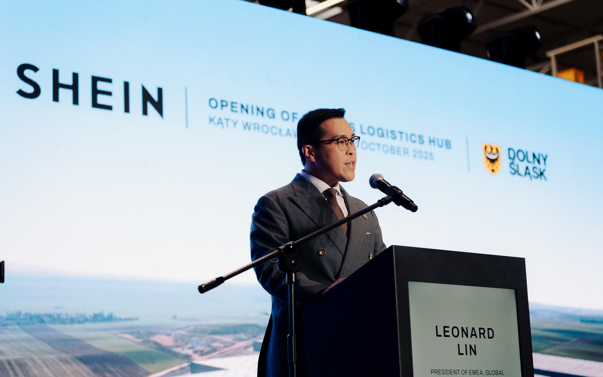 SHEIN otwiera najnowocześniejszy hub logistyczny pod Wrocławiem, zwiększając liczbę miejsc pracy do 5 tys.
