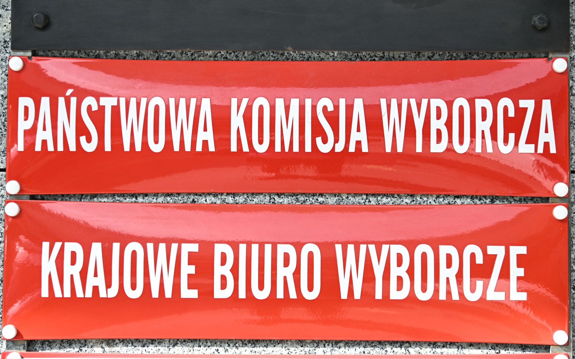 Śledztwo ws. „zamachu stanu”. Kolejny wątek umorzony