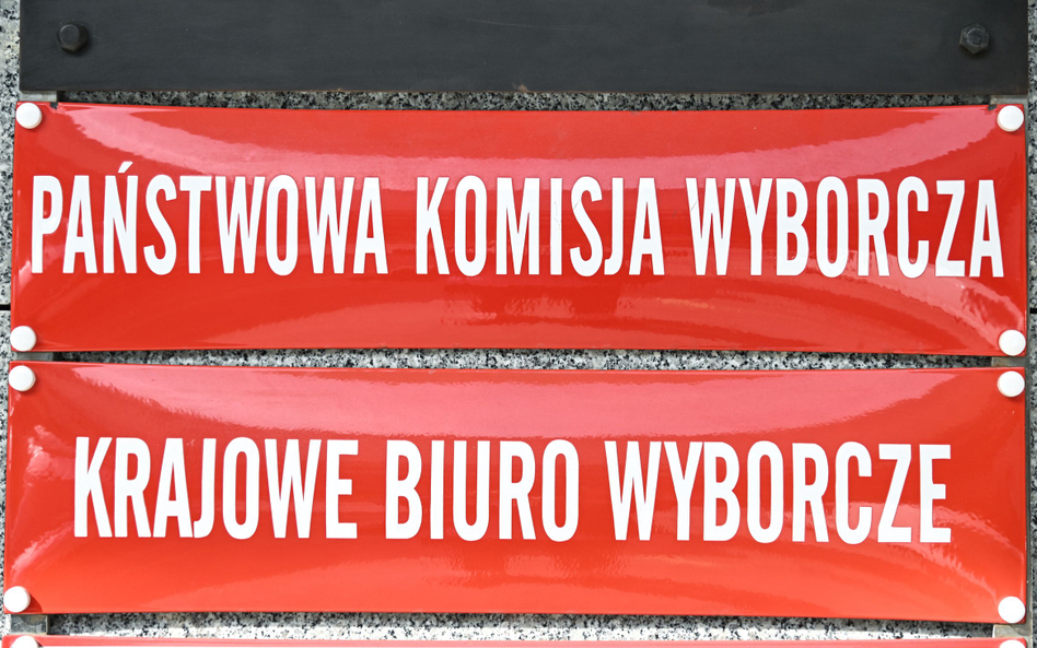 Dane frekwencyjne zaprezentowała PKW w swojej siedzibie