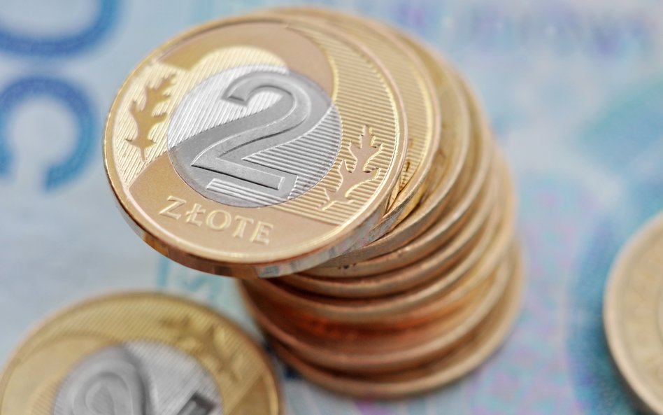 Złoty w opałach, dolar i euro coraz wyżej