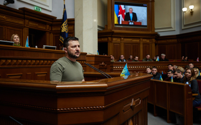 Wołodymyr Zełenski w czasie przemówienia w ukraińskim parlamencie.