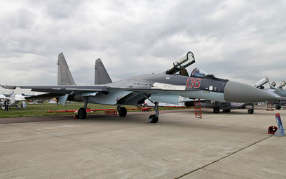 Myśliwiec Su-35