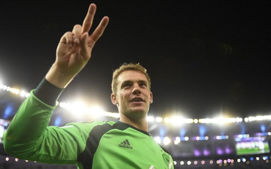 Manuel Neuer, przechodząc w 2011 roku do Bayernu Monachium za 22 miliony euro, stał się drugim po Gi