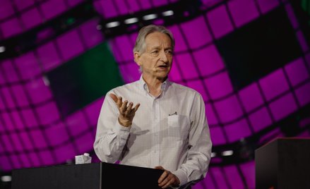 Geoffrey Hinton ostrzega, że ludzie nie będą już mogli polegać na przewadze intelektualnej nad coraz