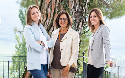 Karoline, Elena i Julia Walch: matka i córki – trzy kobiety, które wspólnie prowadzą firmę.