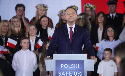 Spór na szczytach władzy uderza w finanse Polski. Fitch ostrzega przed skutkami