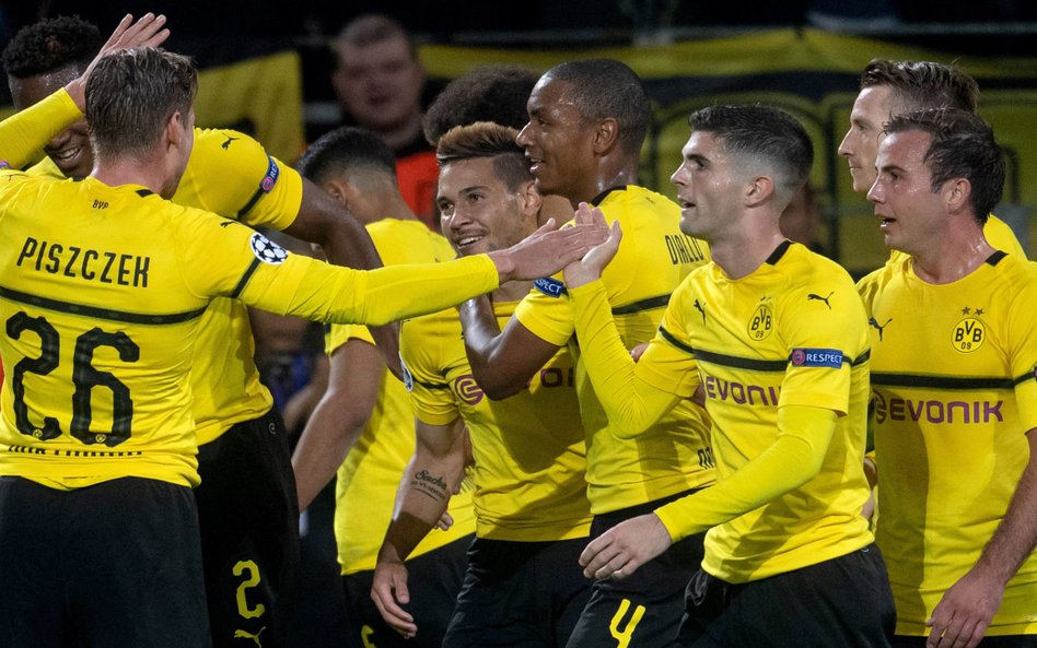?Radość Borussii po kolejnej bramce w wygranym 4:0 meczu z Atletico Madryt w Lidze Mistrzów