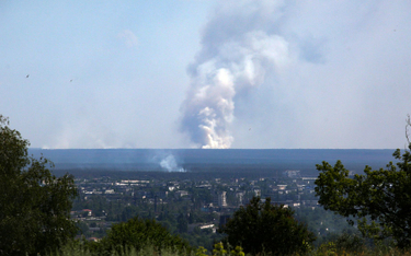 Dymy nad Siewierodonieckiem widziane z Lisiczańska