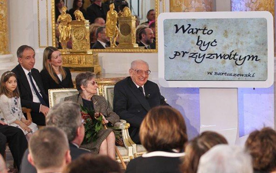 Prof. Bartoszewski skończył 90 lat