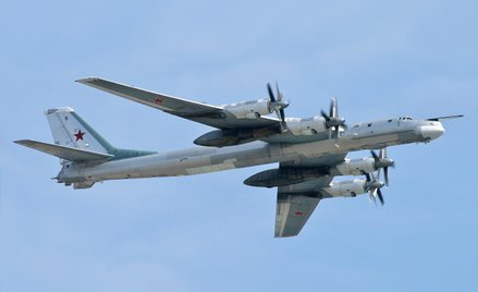 Tu-95 – radziecki strategiczny samolot bombowy lub rozpoznawczy dalekiego zasięgu.