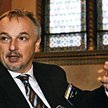 Zsold Hernadi już dwa razy obronił MOL przed przejęciem przez konkurentów