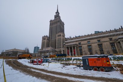 Mimo śniegu i mrozu TR Wa(rszawa) budowa