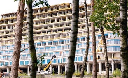 Sieć Gołębiewski musiała przerwać budowę największego w Polsce hotelu w Pobierowie nad morzem